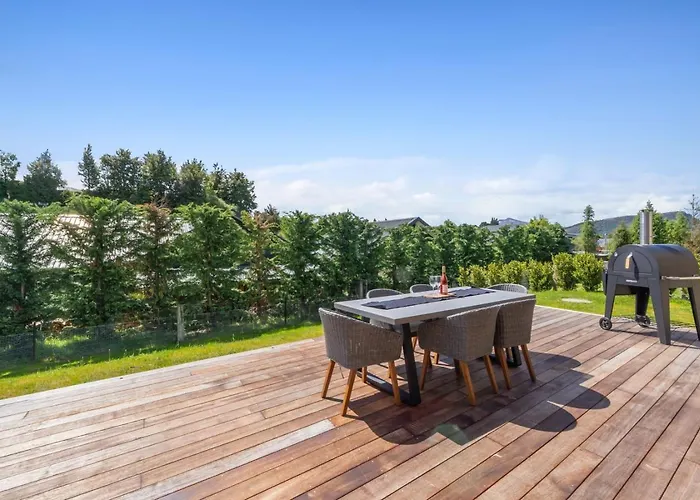 Vakantiehuis Modern Family Retreat, Pizza Oven, Bbq, Sleeps 6 Wanaka